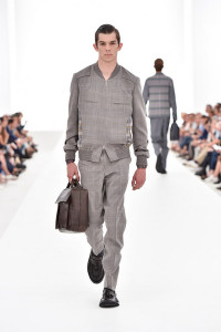 look_015
